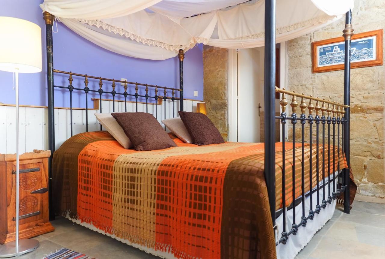 Zoes Traditional Apartments, Bed & Breakfast Larnaka Exterior foto